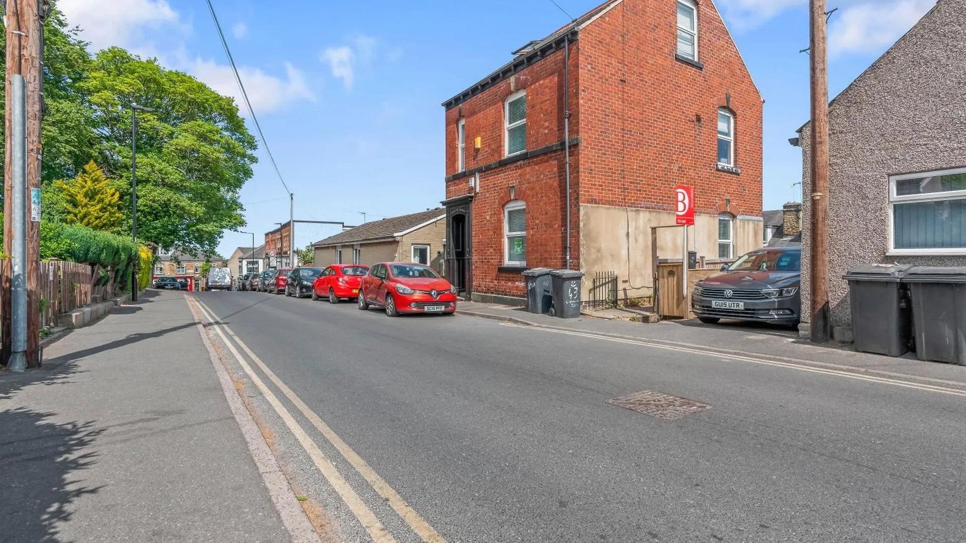Spacious Homely Apartment Parking 4 Beds 5 Guests Walkly
